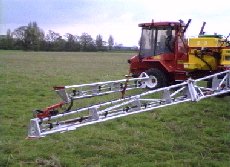 Alloy boom - flipover tip