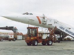 Agribuggy 2D Demonstrator in front of Concorde